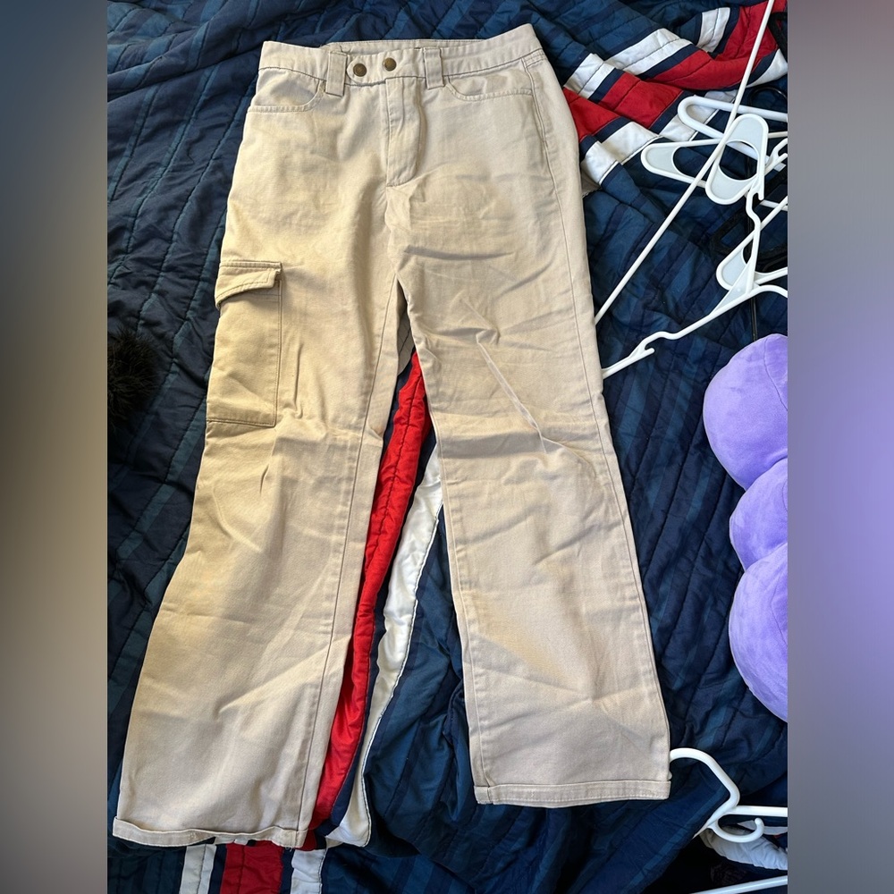 Straight beige cargo/pants ￼